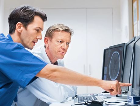 A neurodiagnostic technician working with physican